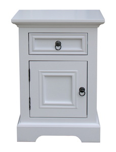 white furniture,white bedside